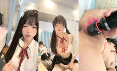 二次元卡哇伊甜美妹子 吃一口小布丁(4)