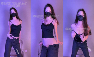 推特超極品騷婊女菩薩-一口白桃七-各種cos露出自慰裸舞 (3)