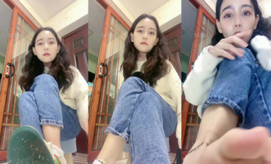 高顏值絲足御姐@豆滿月 辱罵榨精作合集 (5)