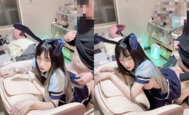 符文戰士阿璃Ahri被按在椅子上後入翹臀 纖纖美腿玲瓏身段勁爆完美身材，軟糯滾燙蜜道操到腿軟 (1)